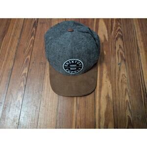 Brixton Mens Gray Hat in good condition.
